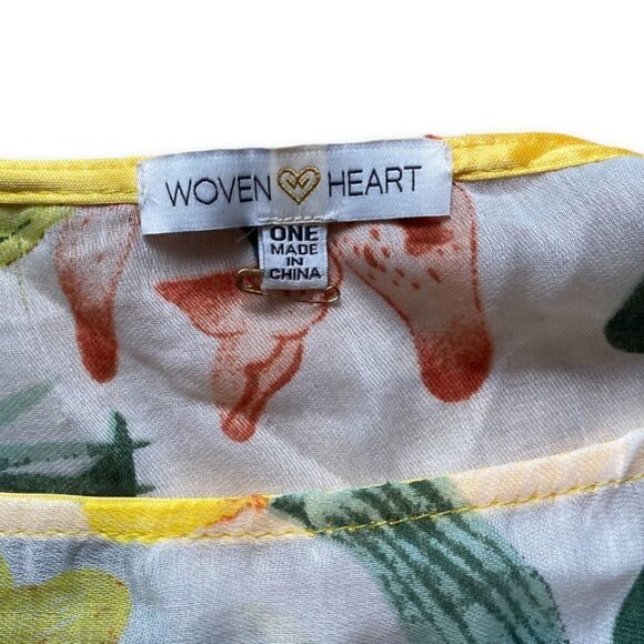 Woven Hearts Ivory Floral Batwing Sleeve Beach Tunic | One Size Fits Most - Picture 12 of 16